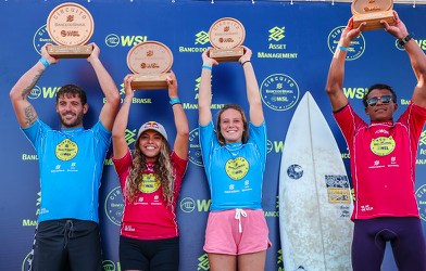 Taina Hinckel e Santiago Muniz festejam primeiras vitórias no Circuito Banco do Brasil de Surfe em Garopaba