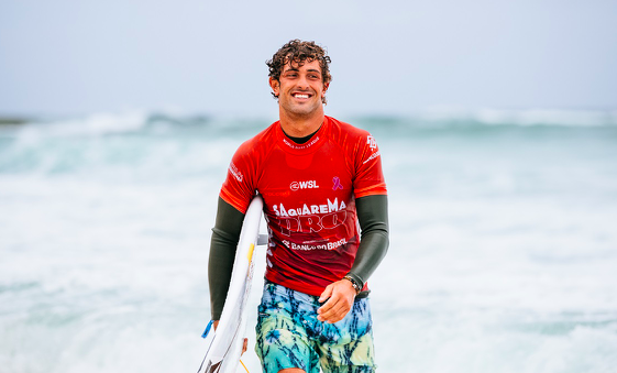 World Surf League anuncia os convites para Filipe Toledo e João Chianca disputarem o CT 2025